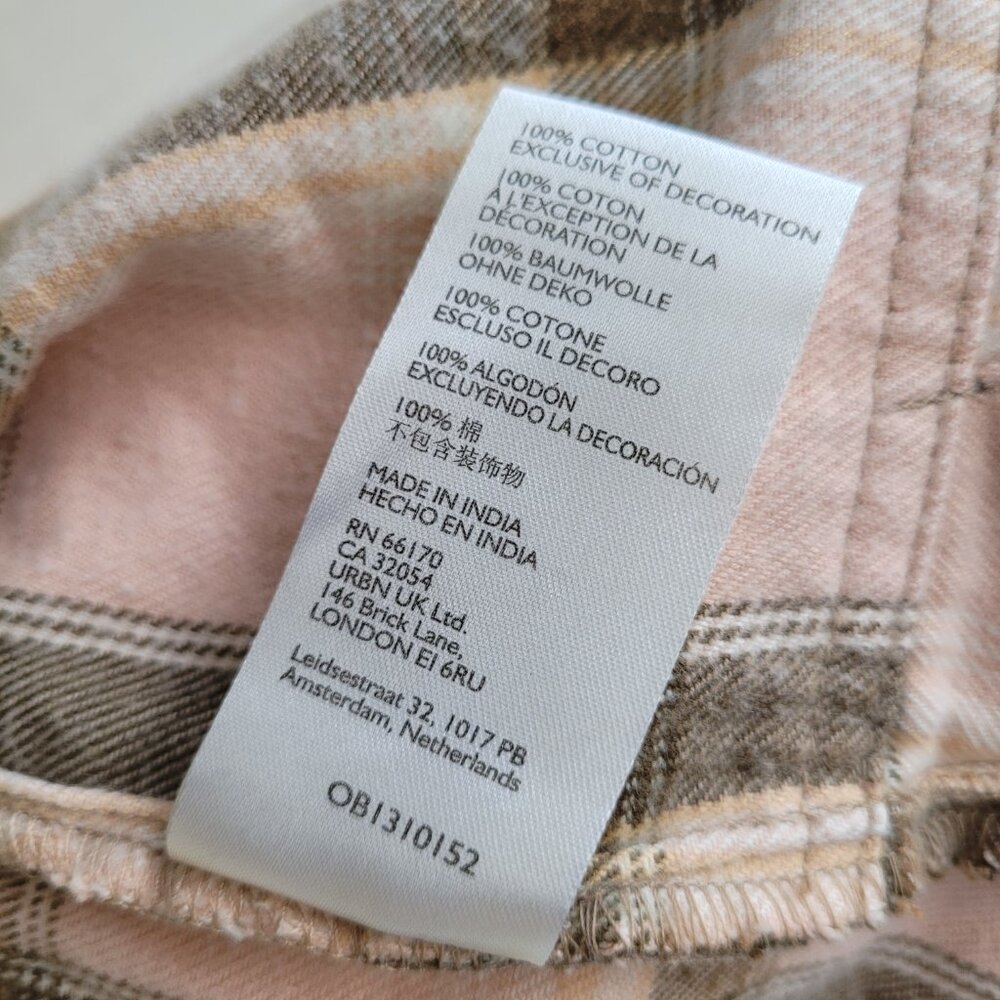 Free People - We The Free 100% Cotton Flannel soft light pink button down shirt - Picture 3 of 7